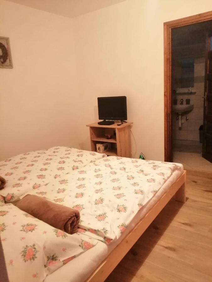 Cinege Vendeghaz Hotel Tolcsva Екстериор снимка